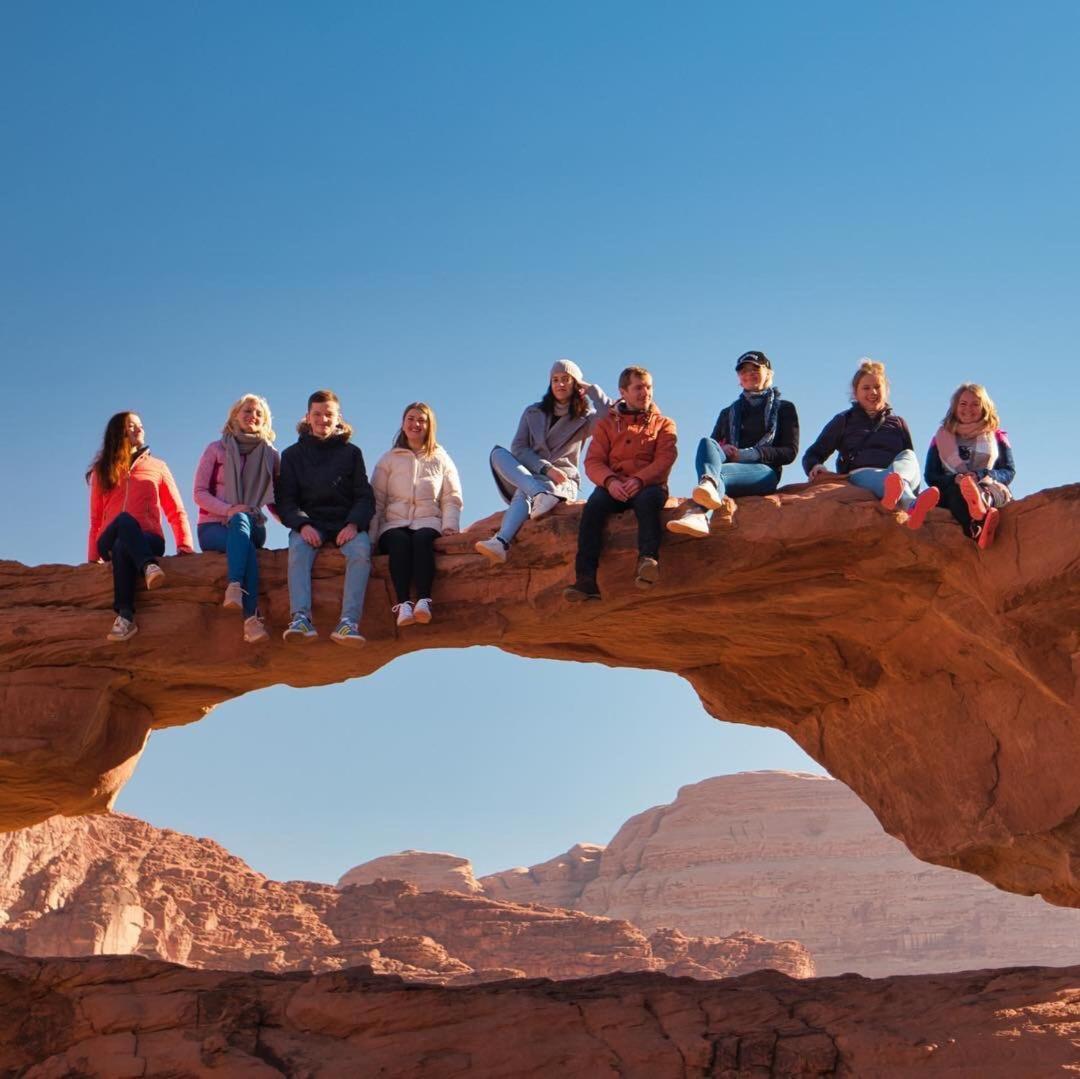 Desert Sunset & Tour Hotel Wadi Rum Esterno foto