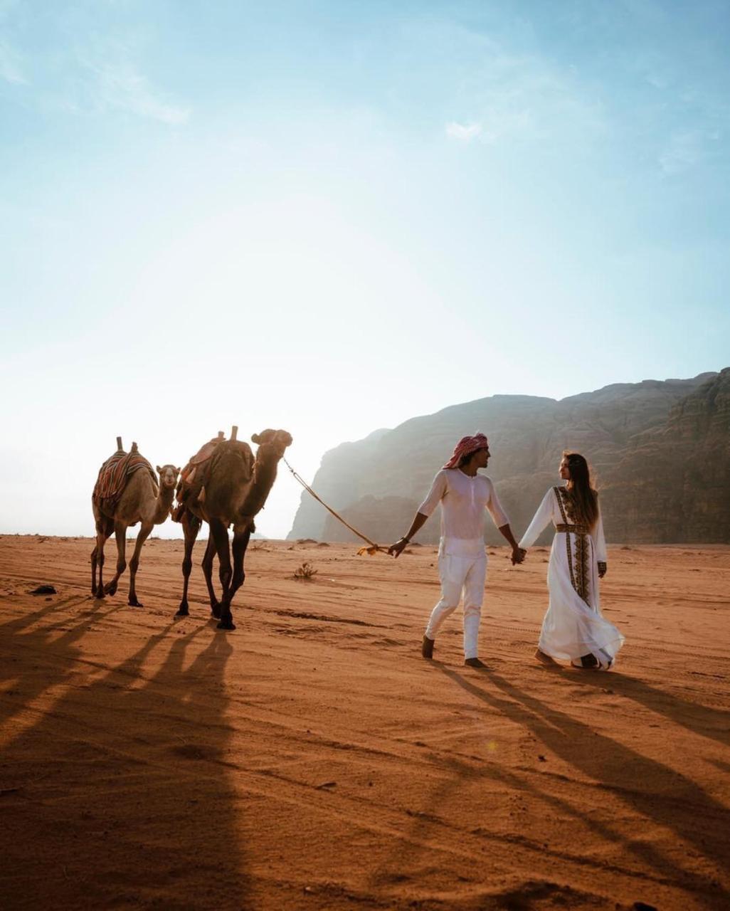 Desert Sunset & Tour Hotel Wadi Rum Esterno foto