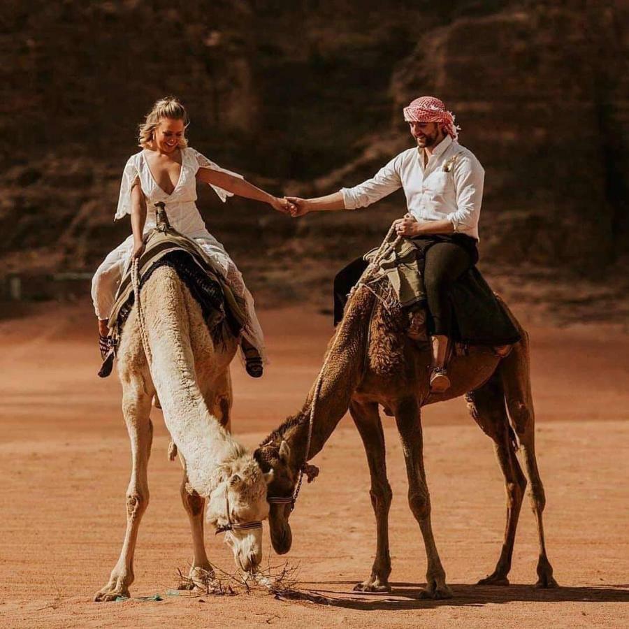 Desert Sunset & Tour Hotel Wadi Rum Esterno foto