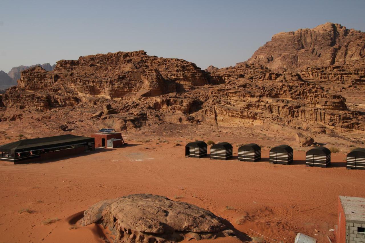 Desert Sunset & Tour Hotel Wadi Rum Esterno foto